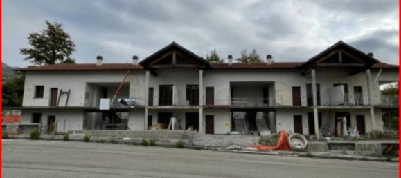 3-salle Appartement à Firenzuola, Italy No. 197852 3