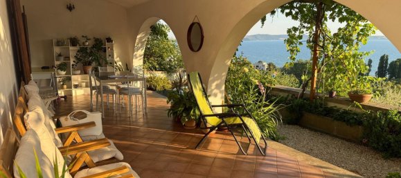 6 rooms House in Trevignano Romano, Italy No. 280000 2