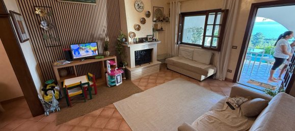 6 rooms House in Trevignano Romano, Italy No. 280000 9