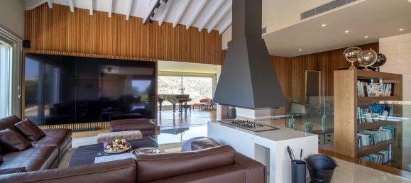 4 bedrooms Villa in Aphrodite Hills, Cyprus No. 17171 2