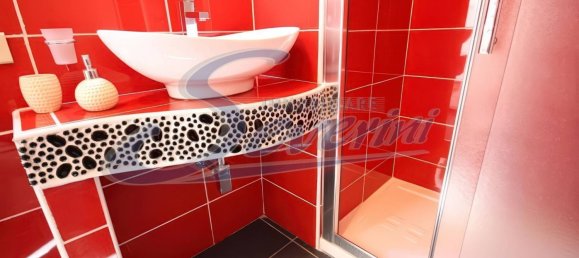 Квартира с 4 комнатами в Комо, Италия № 277585 4