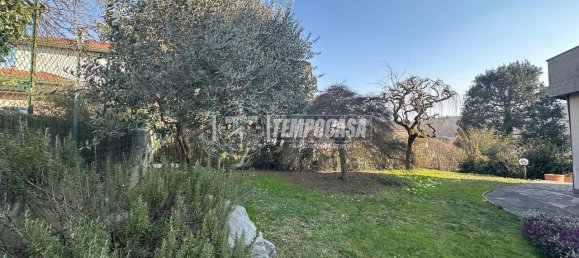 4-salle Maison à Lipomo, Italy No. 15733 8