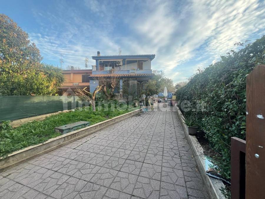 2 bedrooms Villa in Cerveteri, Italy No. 332879