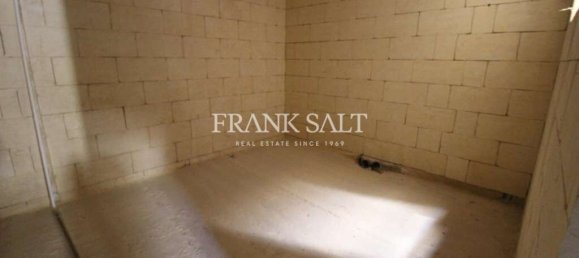 مقهى / مطعم في Marsalforn, Malta 181متر مربع رقم 509 5