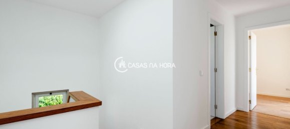 3 bedrooms House in Cascais, Portugal No. 179187 12