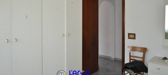 5 rooms Building in Cosenza, Italy No. 237967 32