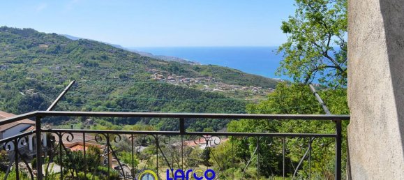 5 rooms Building in Cosenza, Italy No. 237967 14