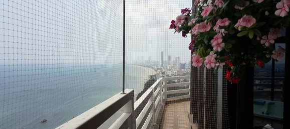 4 bedrooms Condo in Pattaya, Thailand No. 772 8