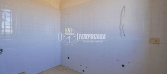 Casa de 4 divisões em Morrovalle, Italy N.º 301879 39