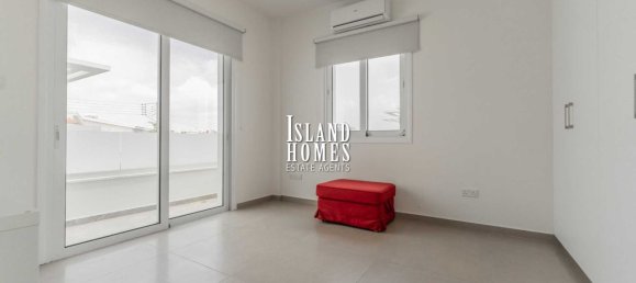 Casa de 4 dormitorios en Paralimni, Cyprus No. 23886 26