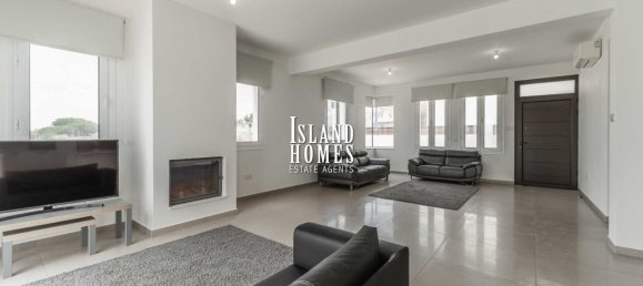 Casa de 4 dormitorios en Paralimni, Cyprus No. 23886 5