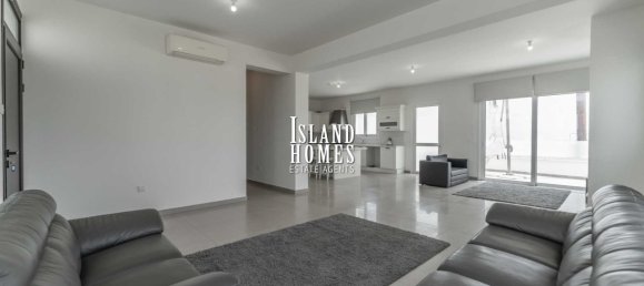 Casa de 4 dormitorios en Paralimni, Cyprus No. 23886 2