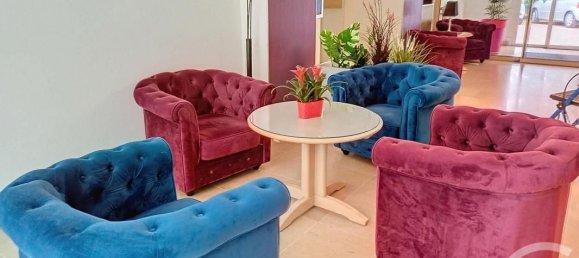 Estudio en Troyes, France No. 249457 3