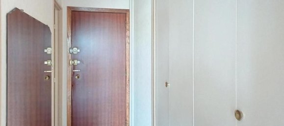 Estudio en Troyes, France No. 249457 11