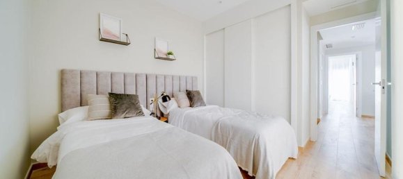 4 chambres Villa à Alicante, Spain No. 131832 9