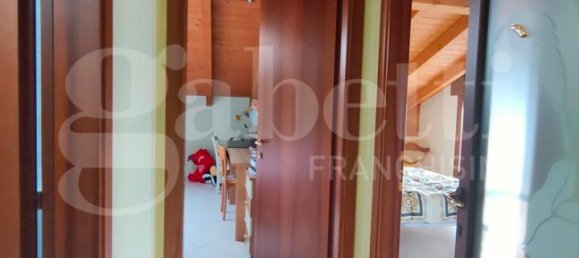 4-salle Appartement à Mesola, Italy No. 38732 39