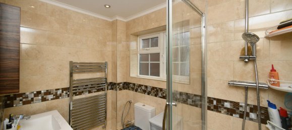 4 Schlafzimmer Haus in Hassocks and Hurstpierpoint, United Kingdom, Nr. 10465 11