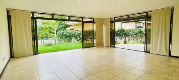 3 dormitorios сasa en venta en Santa Ana, San José, Costa Rica № 501 2