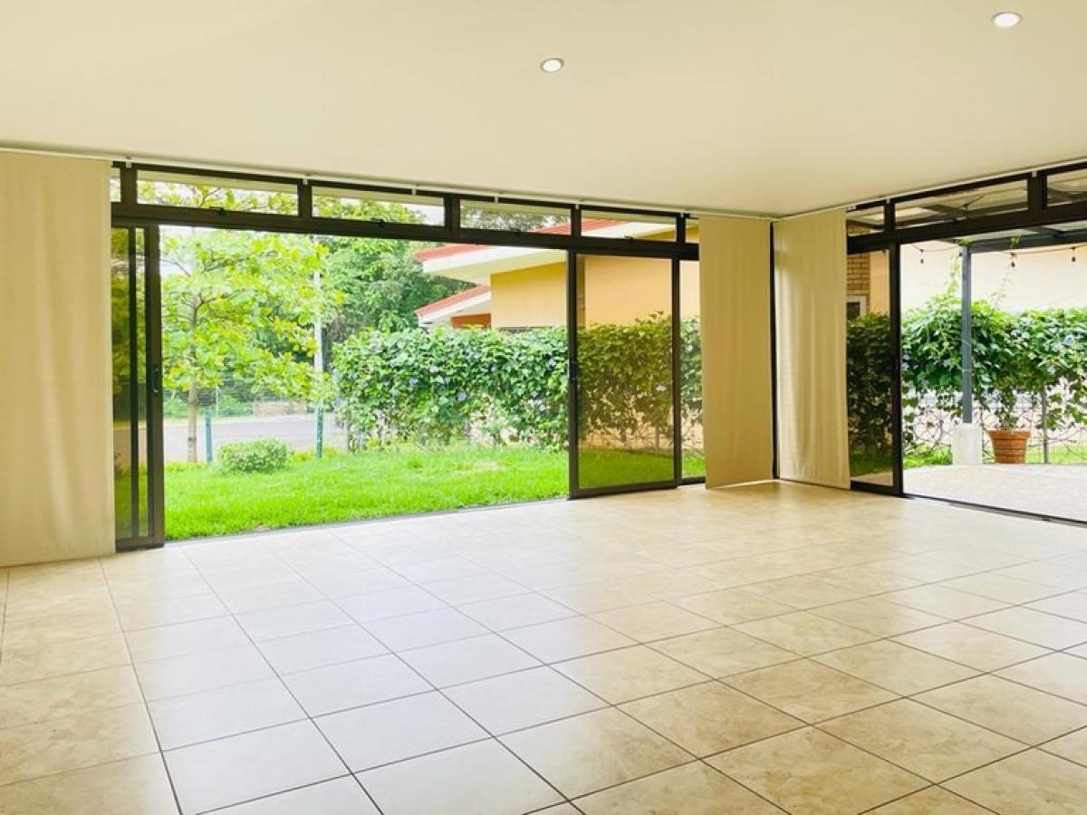 3 dormitorios сasa en venta en Santa Ana, San José, Costa Rica № 501