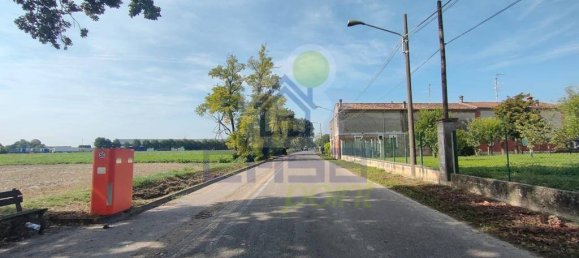 990m² Land in Piadena Drizzona, Italy No. 347583 17