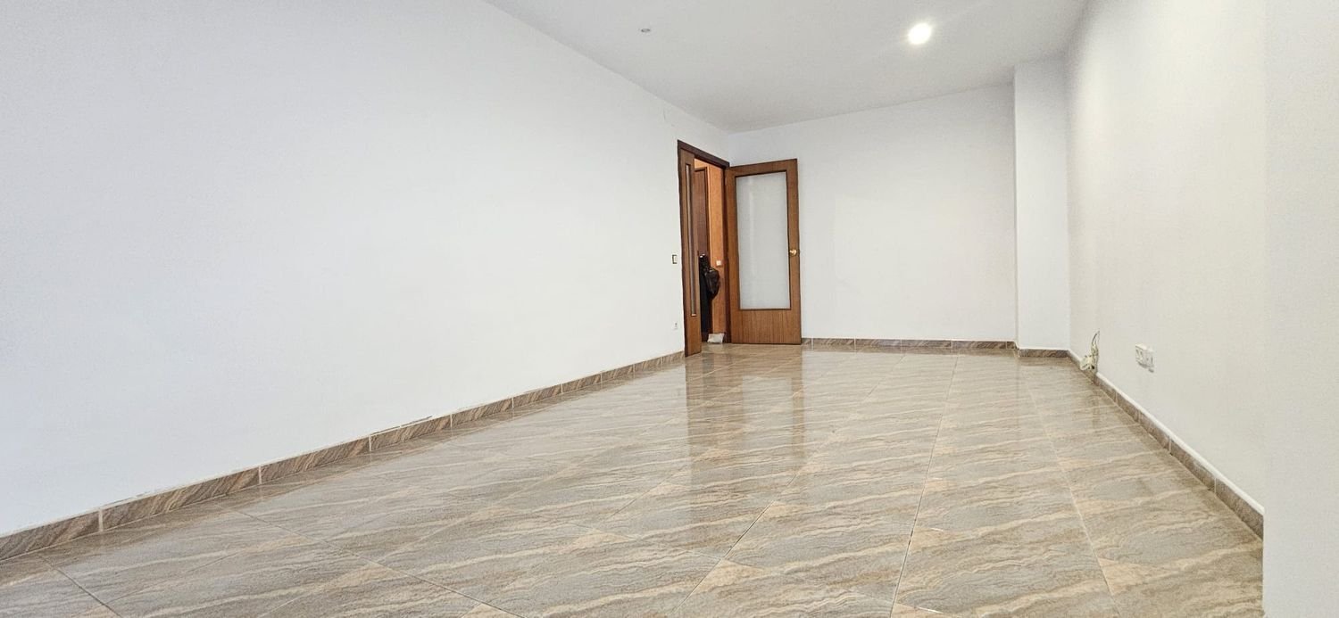 3 غرف نوم شقة في Tarragona, Spain رقم 215374