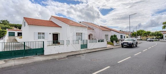 3 Schlafzimmer Haus in Ponta Delgada, Portugal, Nr. 35080 50
