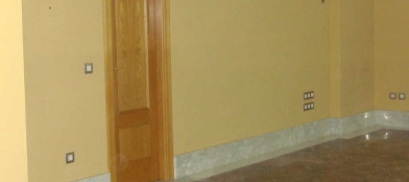 Gewerbliche Immobilie in Valladolid, Spain 83m², Nr. 103983 11