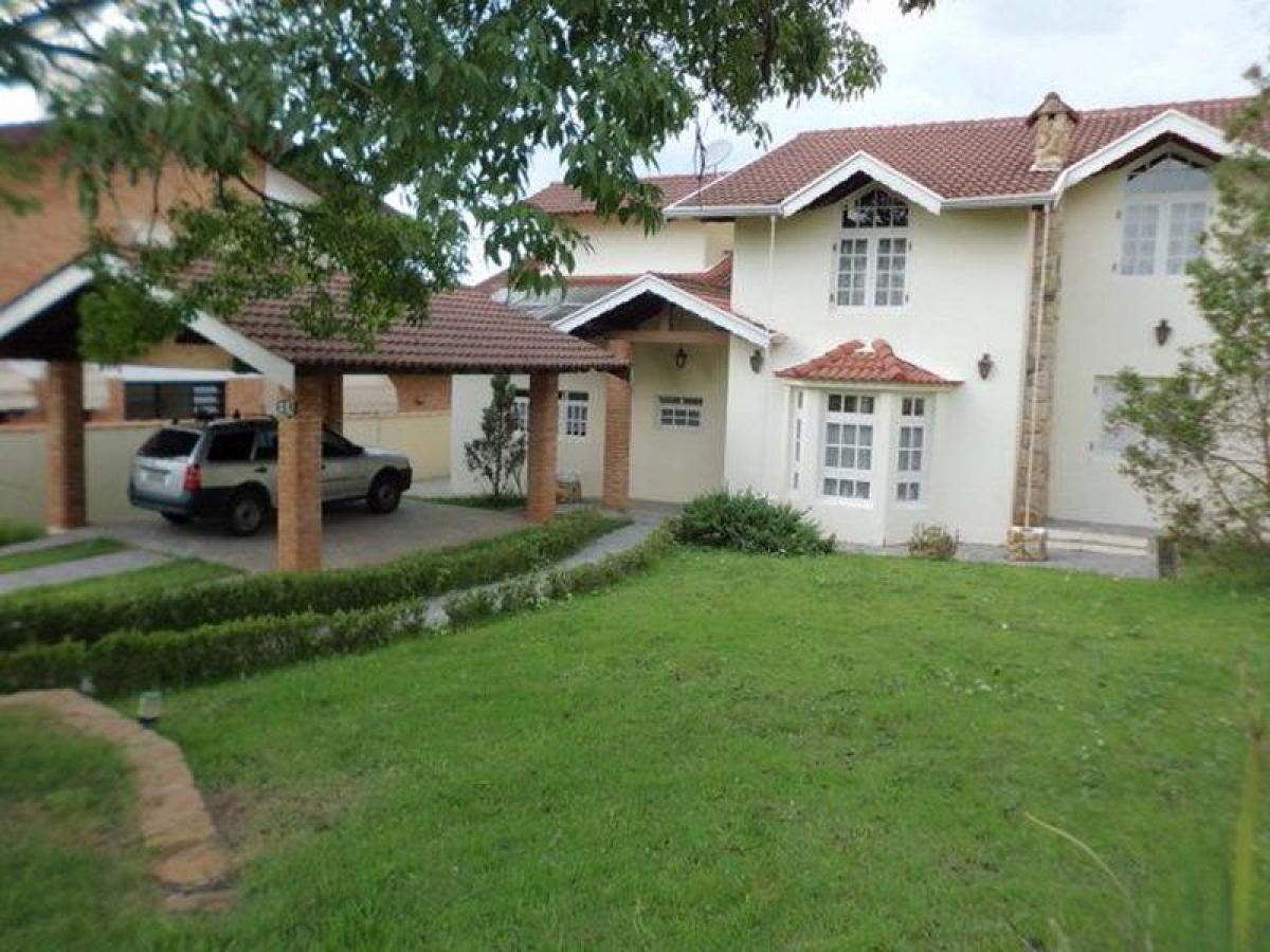 Casa de 3 dormitorios en Sao Paulo, Brazil No. 587318