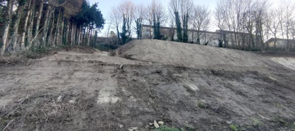  Land in Villers-Cotterets, France No. 95222 4