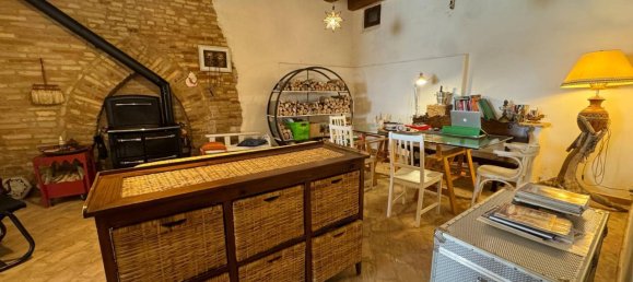 12-Zimmer Villa in Montegranaro, Italy, Nr. 5961 6