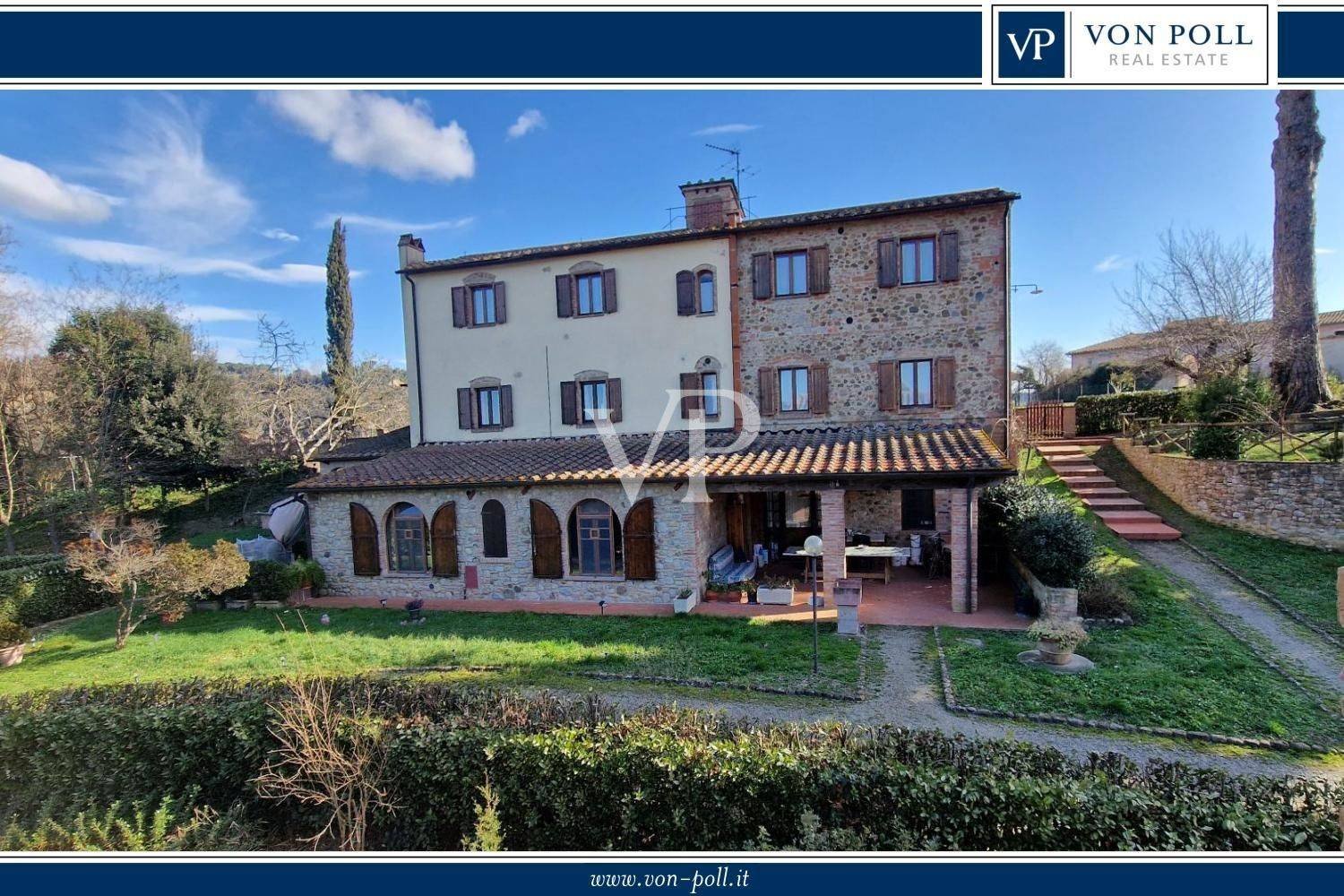 8 bedrooms House in Terricciola, Italy No. 109031