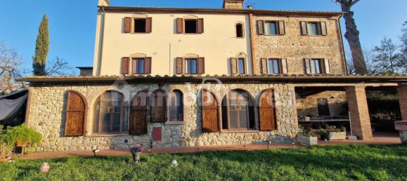 8 bedrooms House in Terricciola, Italy No. 109031 4