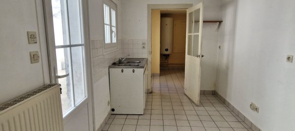 2 bedrooms House in Manthelan, France No. 209756 5