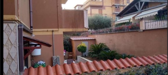 Квартира с 4 комнатами в Рим, Италия № 201918 6