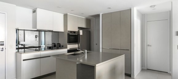 2 bedrooms Apartment in Surfers Paradise, Australia No. 390 5