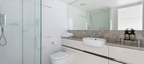 2 bedrooms Apartment in Surfers Paradise, Australia No. 390 10