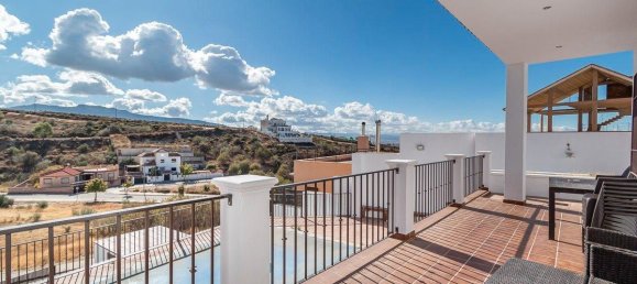 3 bedrooms House in La Zubia, Spain No. 135472 5