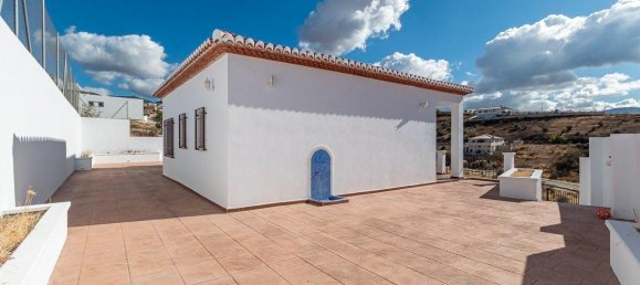 3 bedrooms House in La Zubia, Spain No. 135472 11