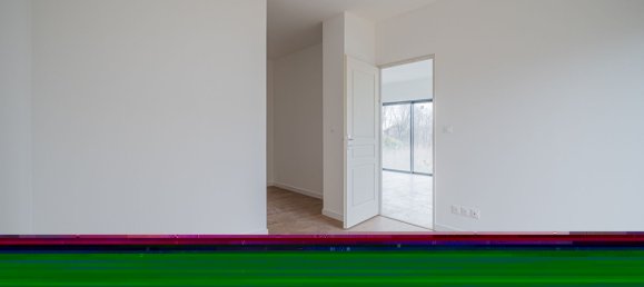 4 bedrooms House in Voiron, France No. 271923 5