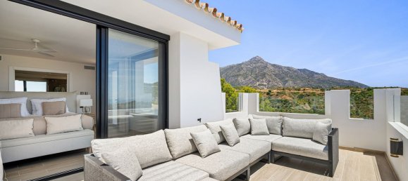 Villa de 5 dormitorios en Marbella, Spain No. 177822 12