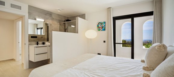 Villa de 5 dormitorios en Marbella, Spain No. 177822 17