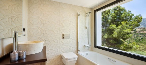 Villa de 5 dormitorios en Marbella, Spain No. 177822 16