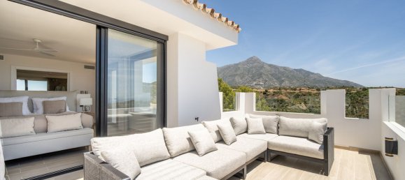 Villa de 5 dormitorios en Marbella, Spain No. 177822 36