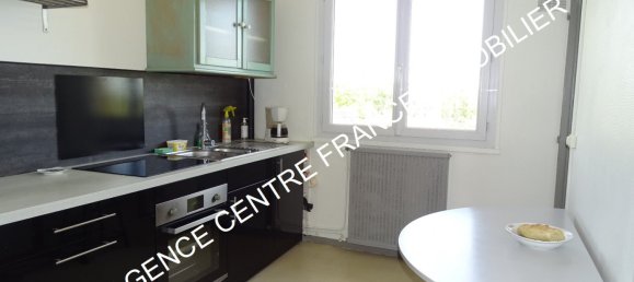3 chambres Appartement à Bourges, France No. 68171 3