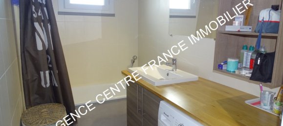 3 chambres Appartement à Bourges, France No. 68171 8