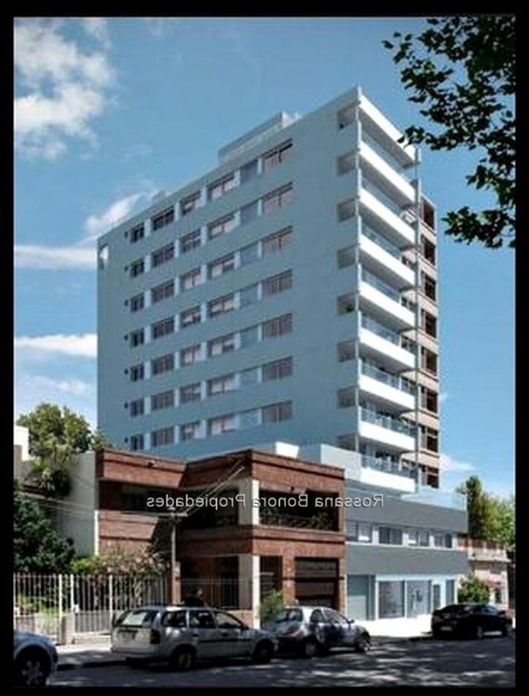 2 bedrooms Apartment in Montevideo, Uruguay No. 1221