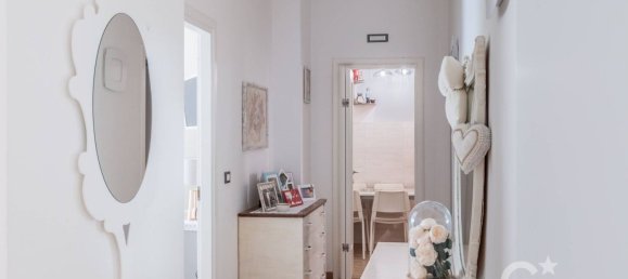3 bedrooms Apartment in Rome, Italy No. 342162 8
