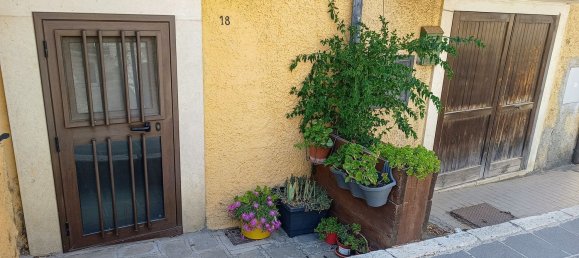 Casa de 3 divisões em Trivigno, Italy N.º 276113 28