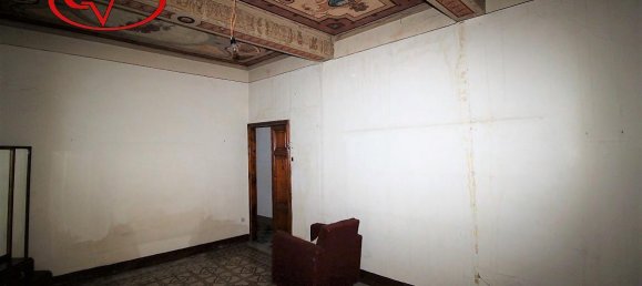 14-salle Appartement à Montevarchi, Italy No. 237708 16