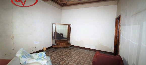14-salle Appartement à Montevarchi, Italy No. 237708 21
